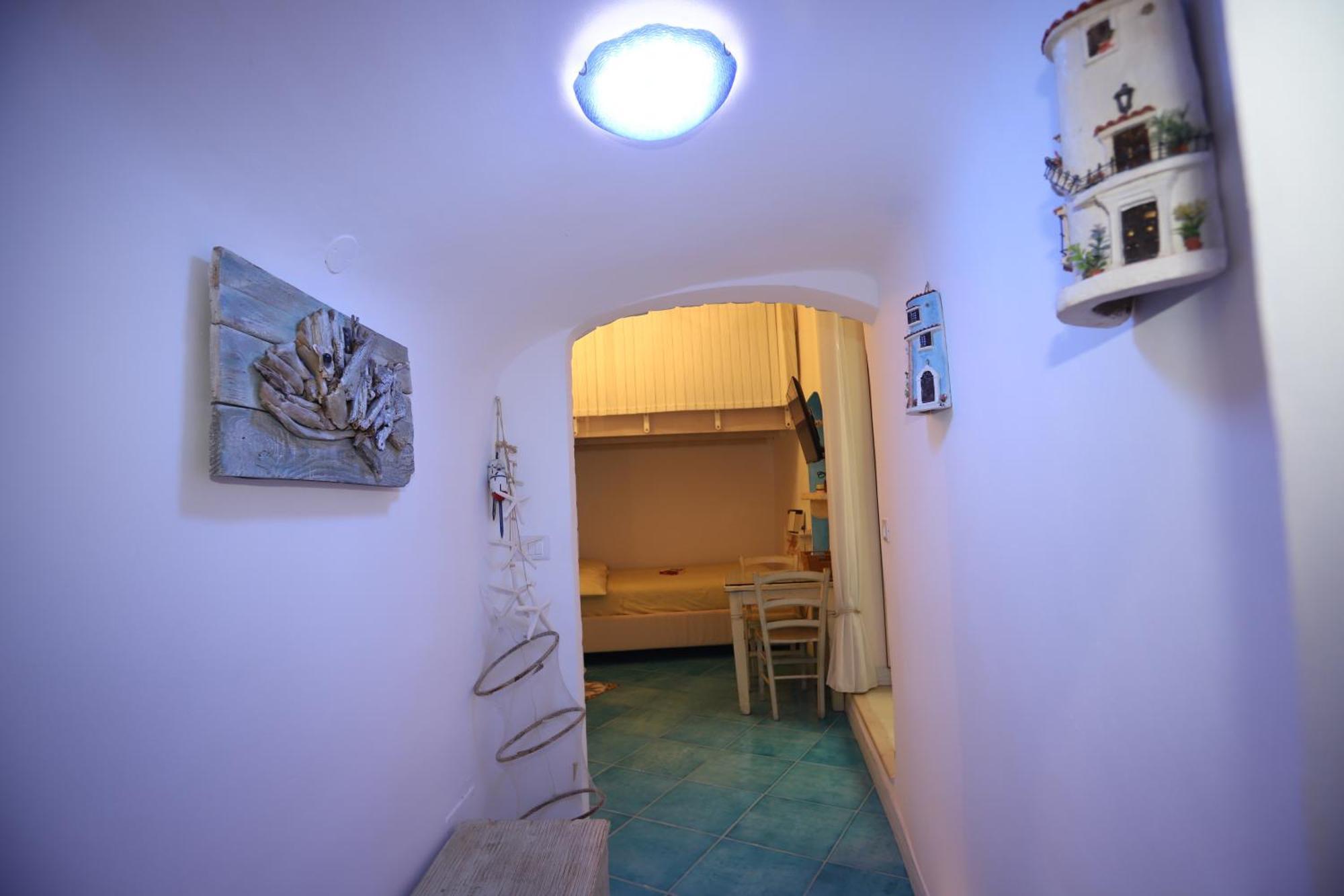 Piazzetta Petrone Apartments + Parking Vieste Exterior photo